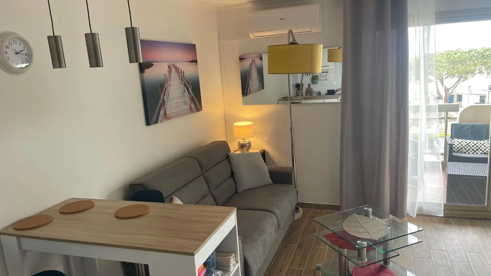 Joli Studio Vue Mer, Piscine, Tennis, Parking Antibes Apartment