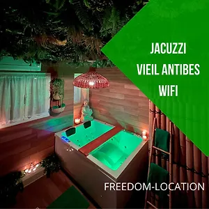 Appartement Le Balneo Jacuzzi Vieil Safranier, Antibes